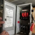 Siemens HF361 30A 600V 3-Pole Fusible Heavy Duty Safety Switch — NEMA 1 — view 2