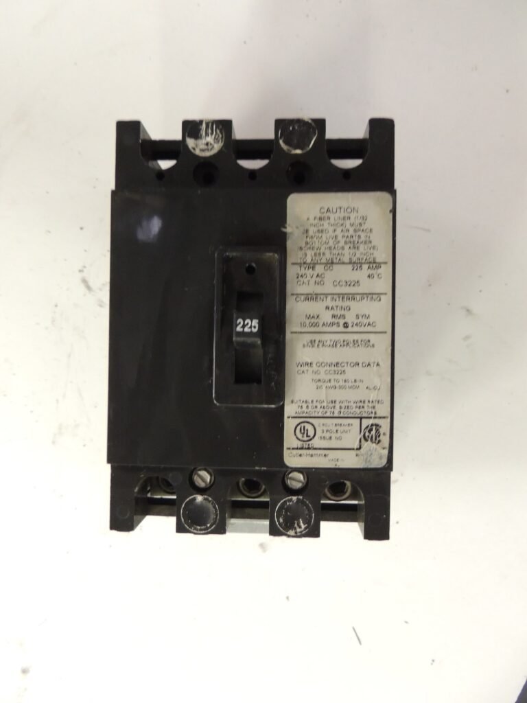 Cutler-Hammer CC3225 Circuit Breaker — 225A, 3-Pole, 240V, Type CC