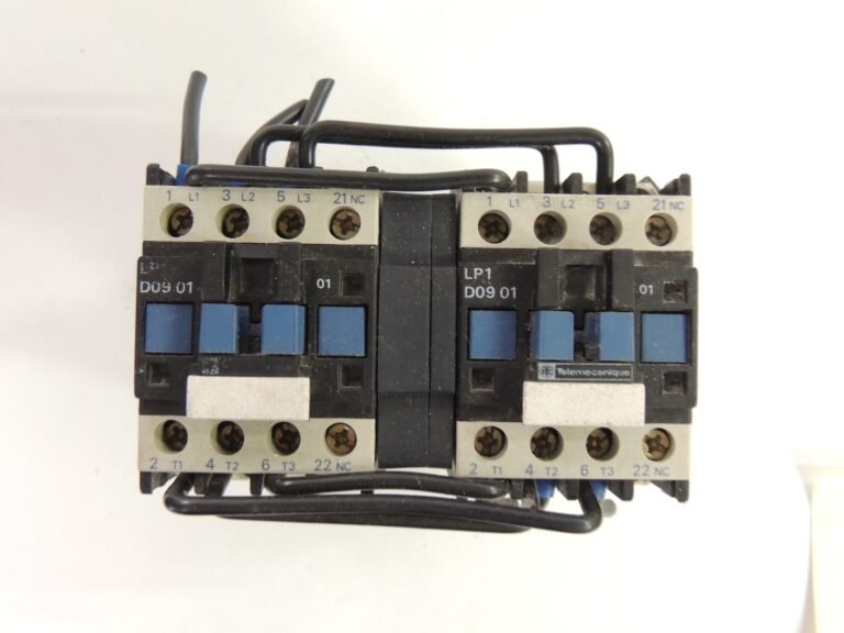 Telemecanique LP2-D0901 DC Contactor — 9A, 3-Pole, 25A Thermal