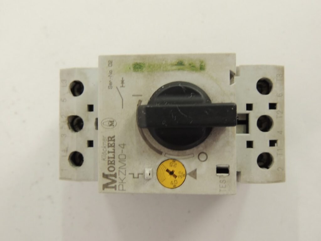 Moeller PKZM0-4 Motor Protective Circuit Breaker — 2.5–4A, 3-Pole