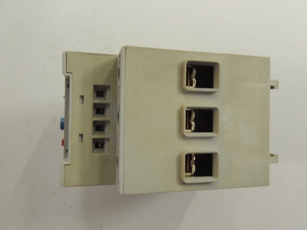 Allen-Bradley 193-EEGE E1 Plus Solid-State Overload Relay — 18–90A, Series A