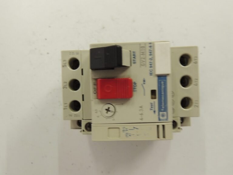 Allen-Bradley 100-C43*00 Contactor with Three Auxiliary Blocks — 43A, 3-Pole, 690V