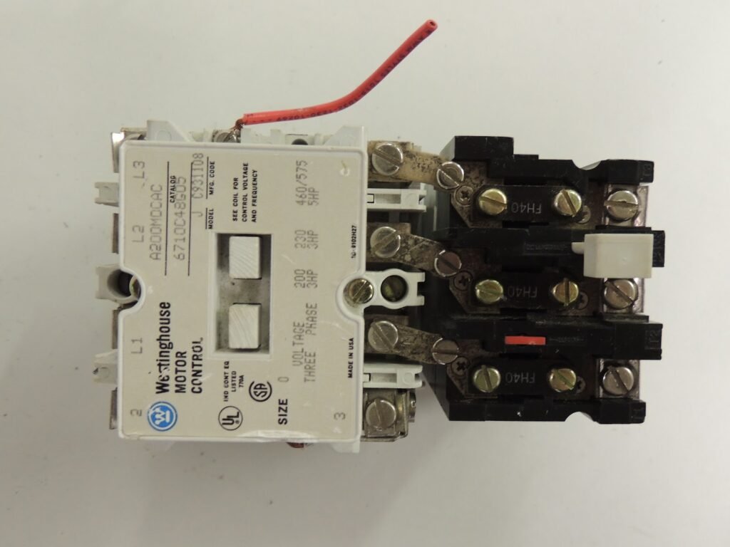 Westinghouse A200M0CAC NEMA Size 0 Motor Starter with Thermal Overload — 3-Pole